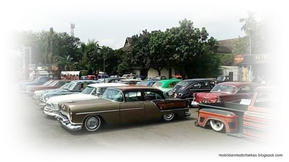Hotrodiningrat, a Community for Classic American Car Lovers